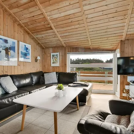 Med Indhegnet Terrasse Og Sauna Sj204 *