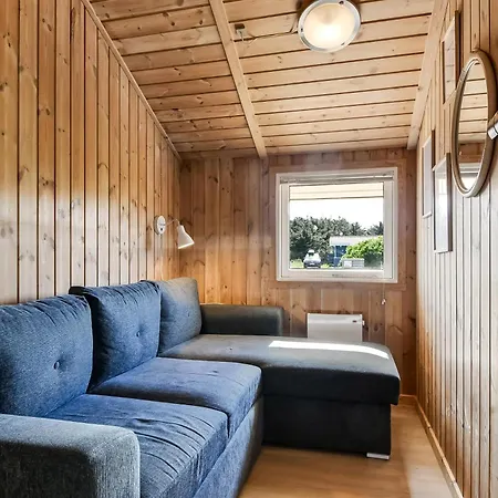 Med Indhegnet Terrasse Og Sauna Sj204 Сasa de vacaciones Harboør
