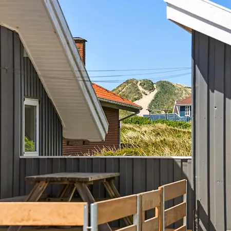 Med Indhegnet Terrasse Og Sauna Sj204 Сasa de vacaciones Harboør